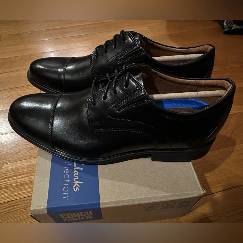 CLARKS men’s Whiddon Cap Toe Black Leather Oxford Dress Shoe